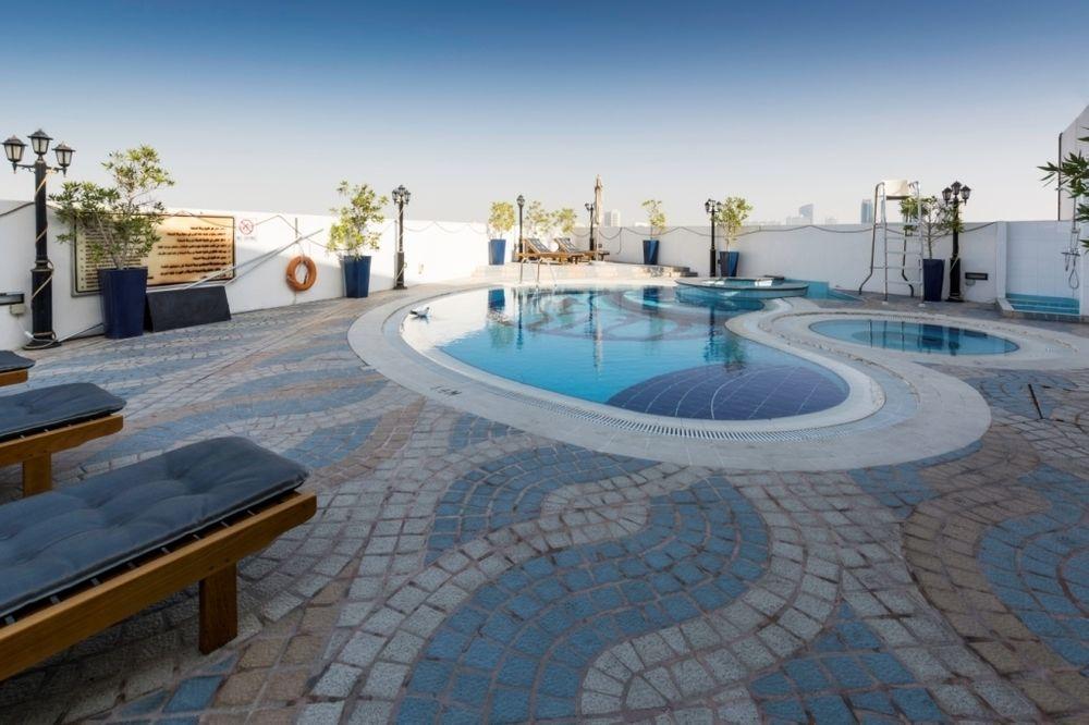 Howard Johnson Bur Dubai Exterior photo