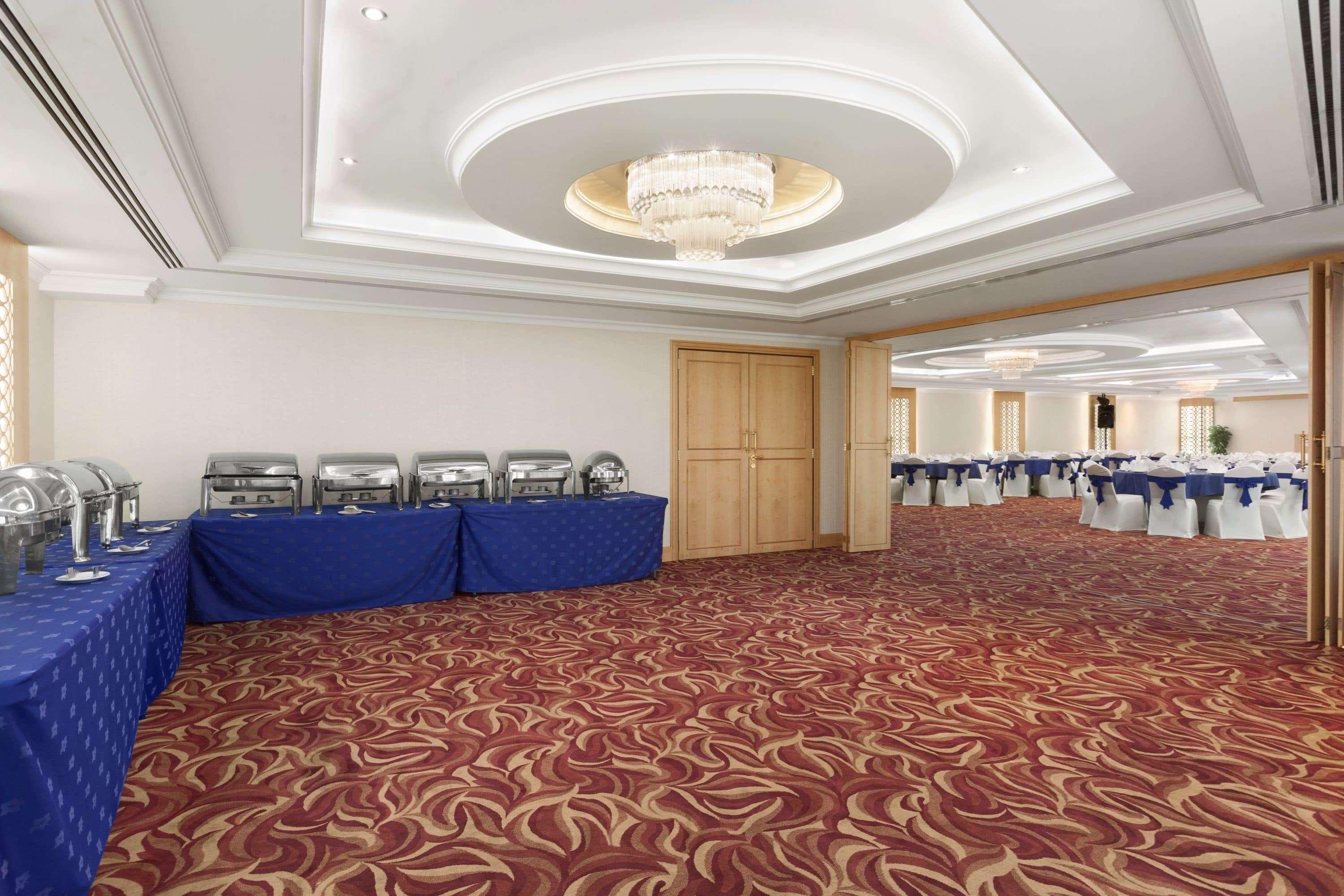 Howard Johnson Bur Dubai Exterior photo