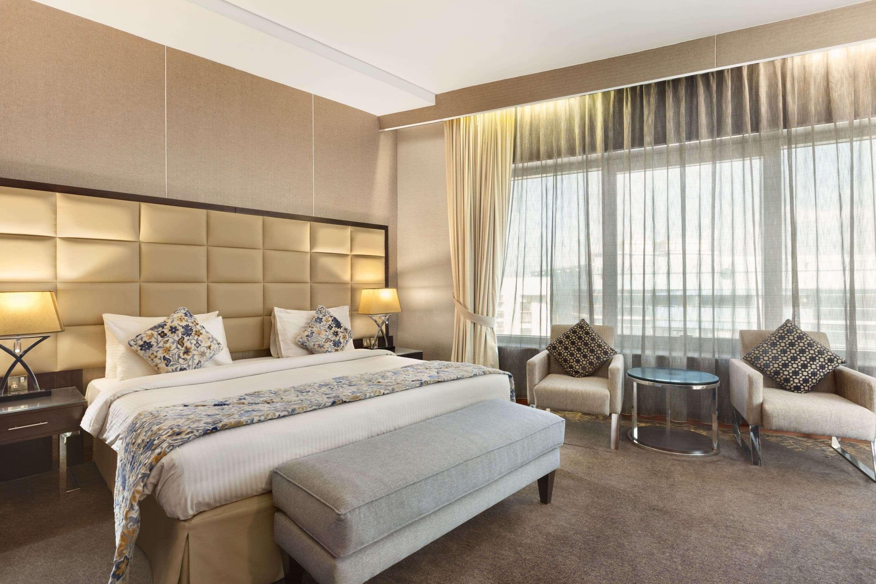 Howard Johnson Bur Dubai Exterior photo