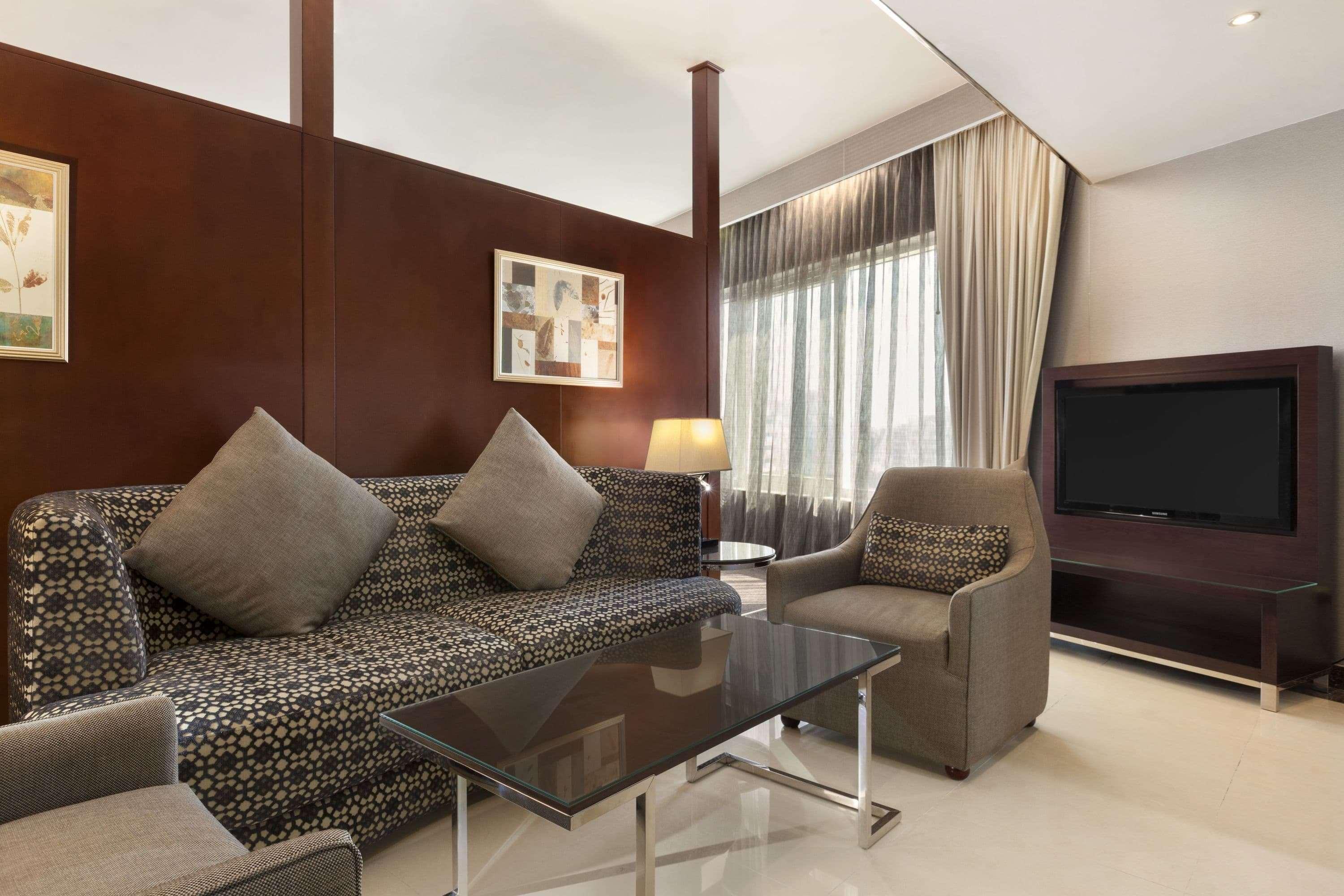 Howard Johnson Bur Dubai Exterior photo